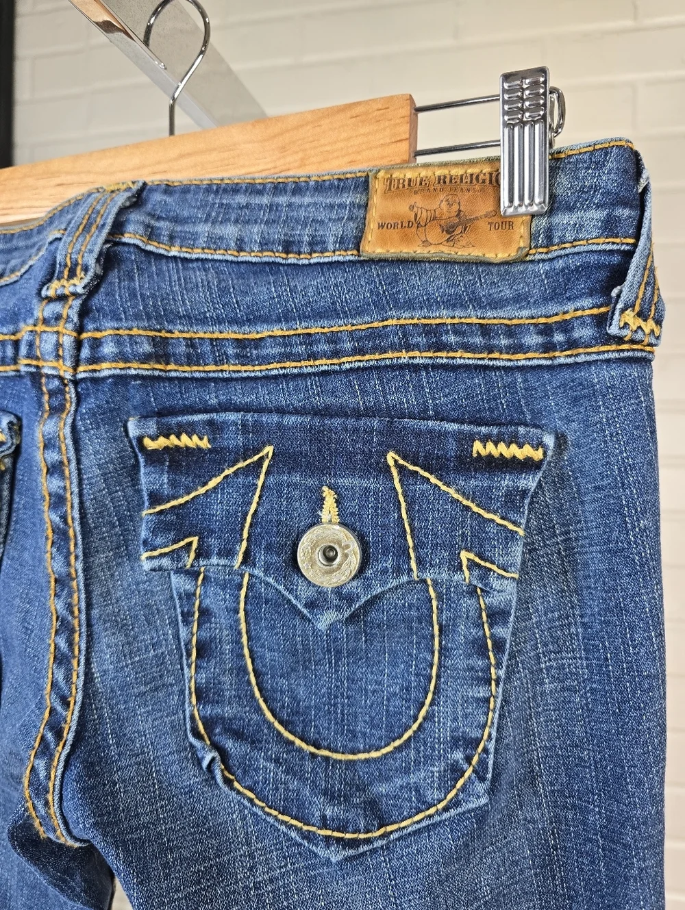 Y2k True Religion Low Rise Flare Jeans Size 31 Medium Wash - Picture 4 of 12